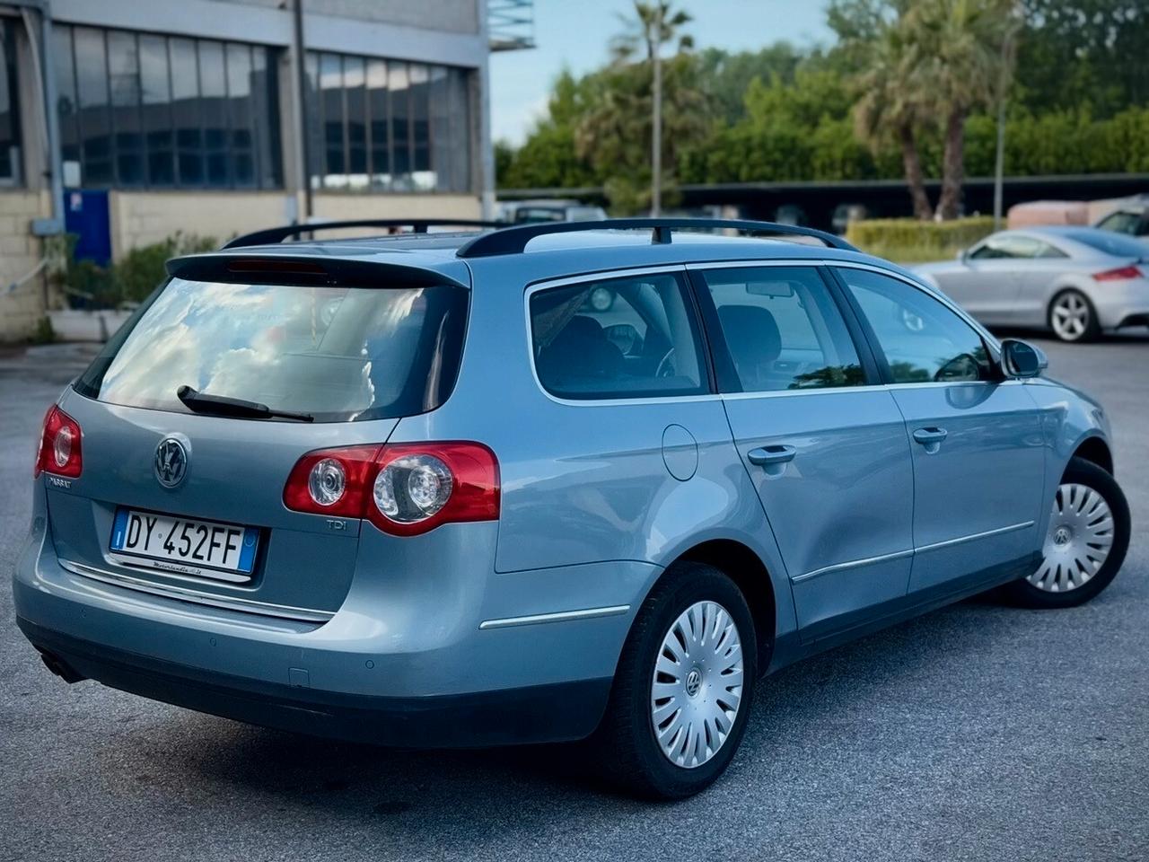 Volkswagen Passat 2.0 TDI DPF Var. Comfortline