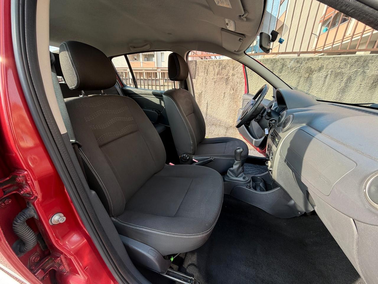 Dacia Sandero Stepway 1.6 benzina