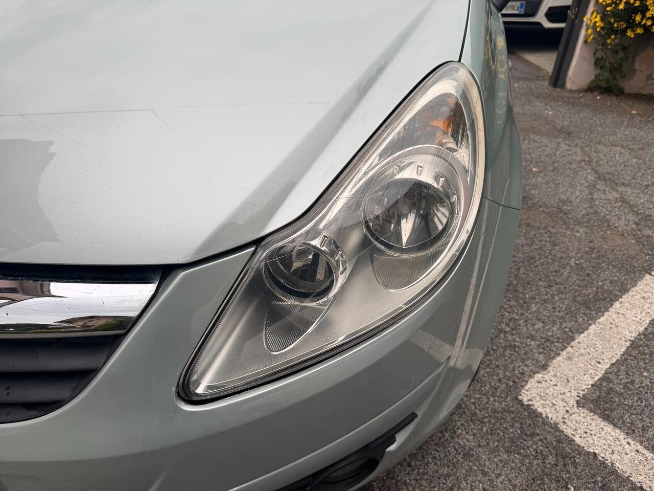 Opel Corsa 1.2 80CV 5 porte GPL neopatentati