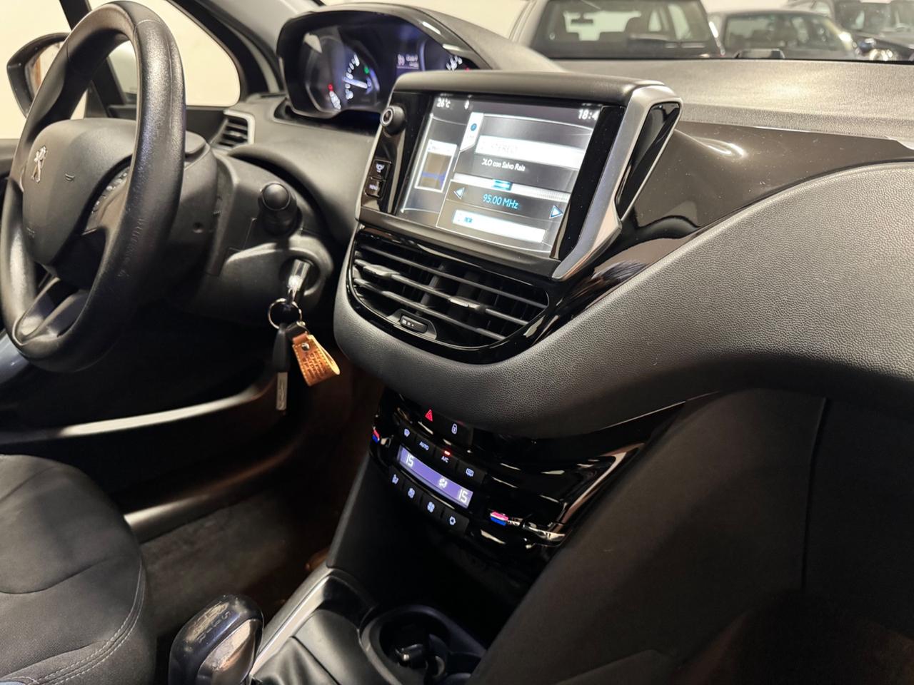 Peugeot 208 1.6 e-HDi 92 CV Stop&Start 5 porte Allure