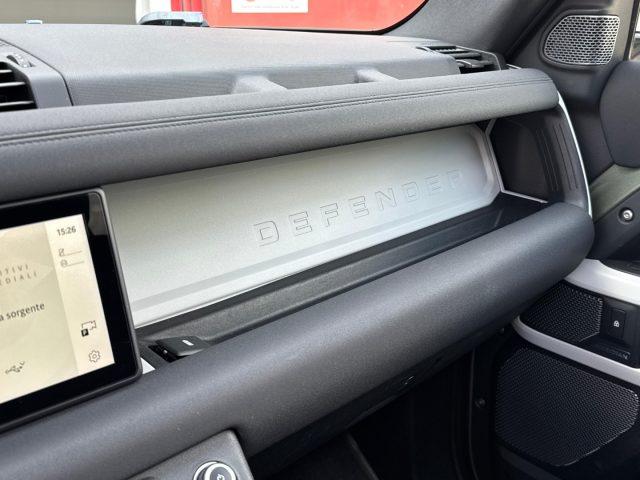 LAND ROVER Defender 110 3.0 l6 400 CV AWD Auto First Edition Gancio