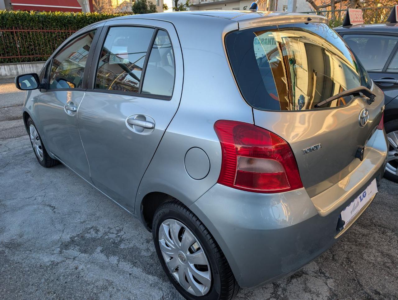 Toyota Yaris 1.3 5 porte Sol