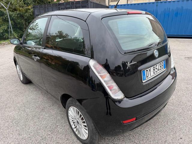 LANCIA Ypsilon 1.2 Argento senza nessun lavoro da fare