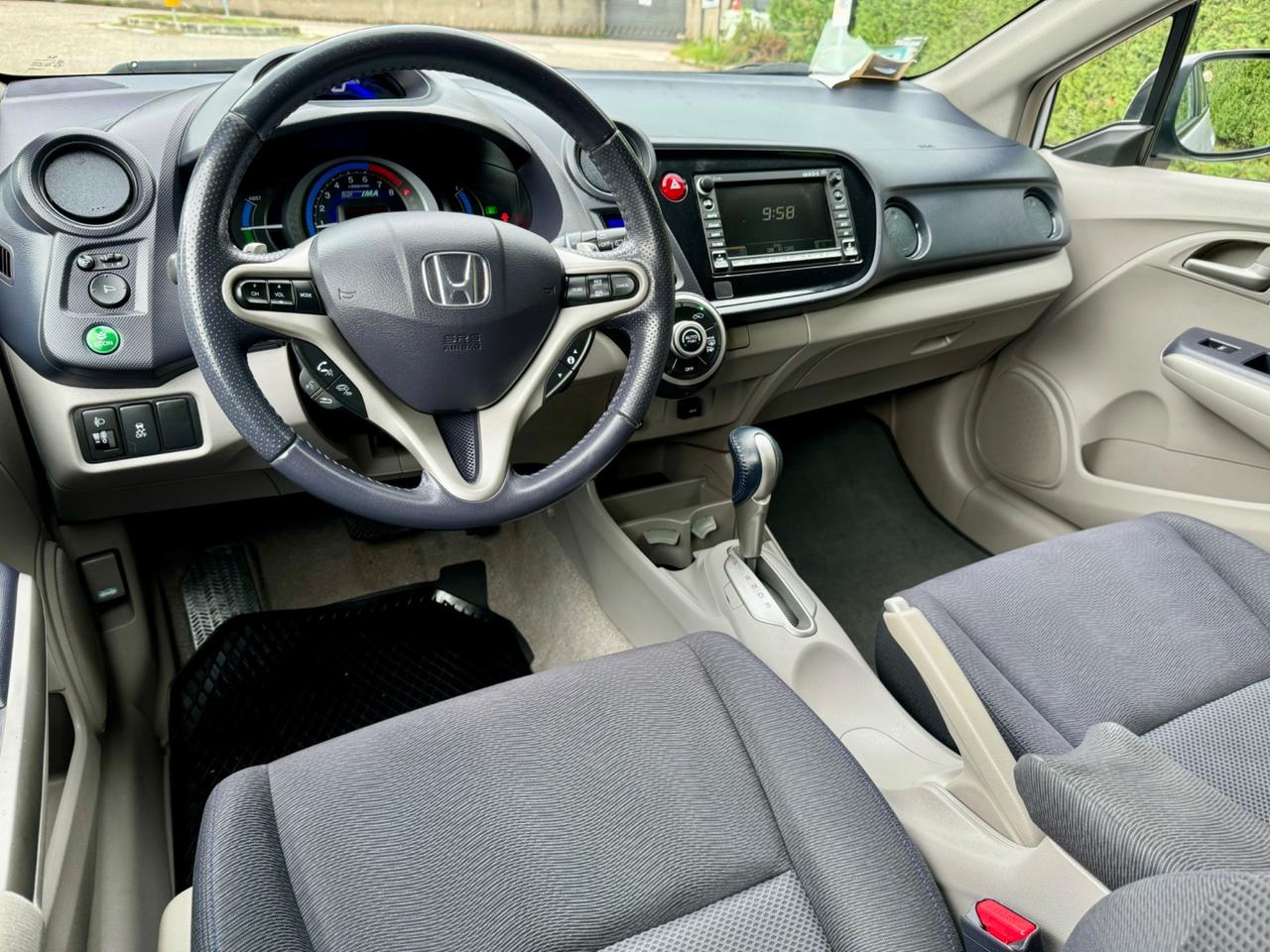 Honda INSIGHT IBRIDA NEOPATENTATI