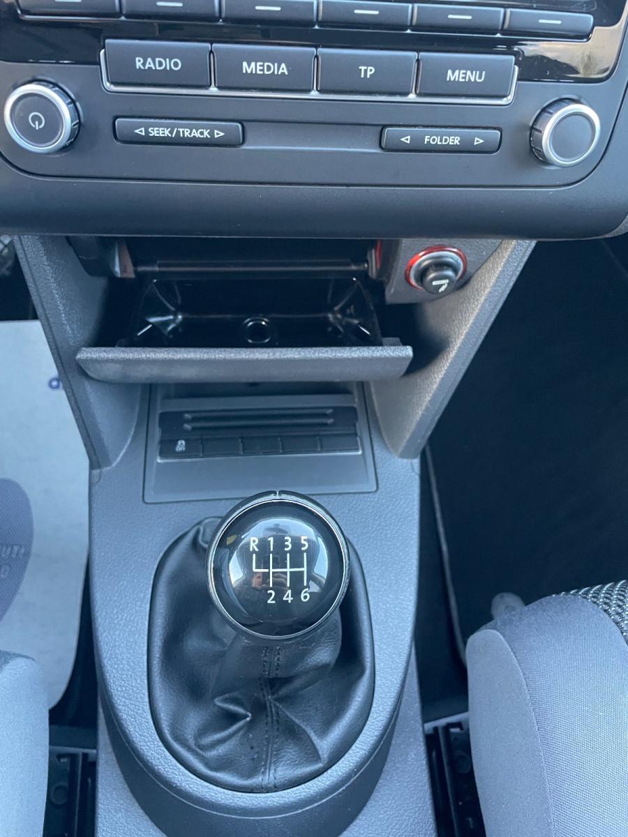 VOLKSWAGEN - Touran - 1.6 TDI DPF Trendline 7 POSTI