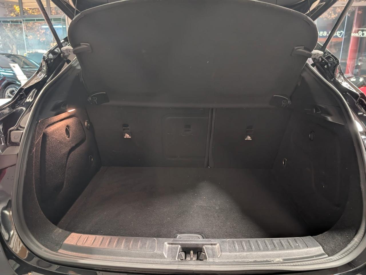 Infiniti Q30 1.5 diesel Sport Black