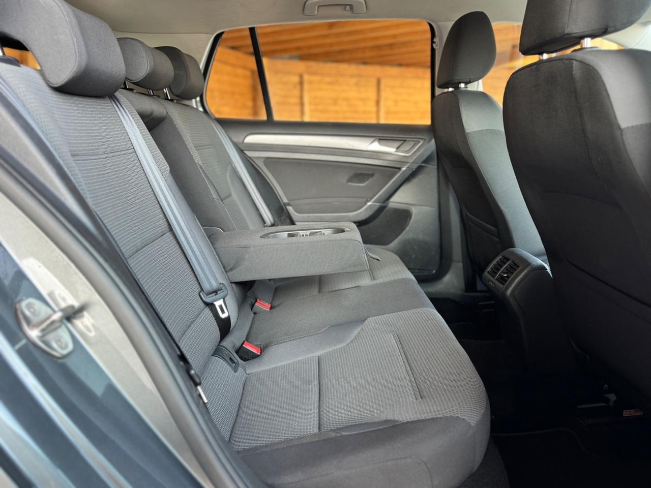 Volkswagen golf 1.6 TDI DsG DISTRIBUZIONE ESEGUITA