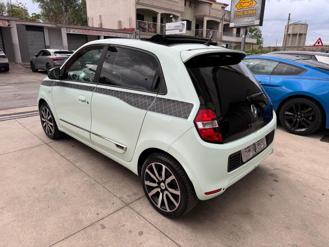 Renault Twingo SCe EDC La Parisienne