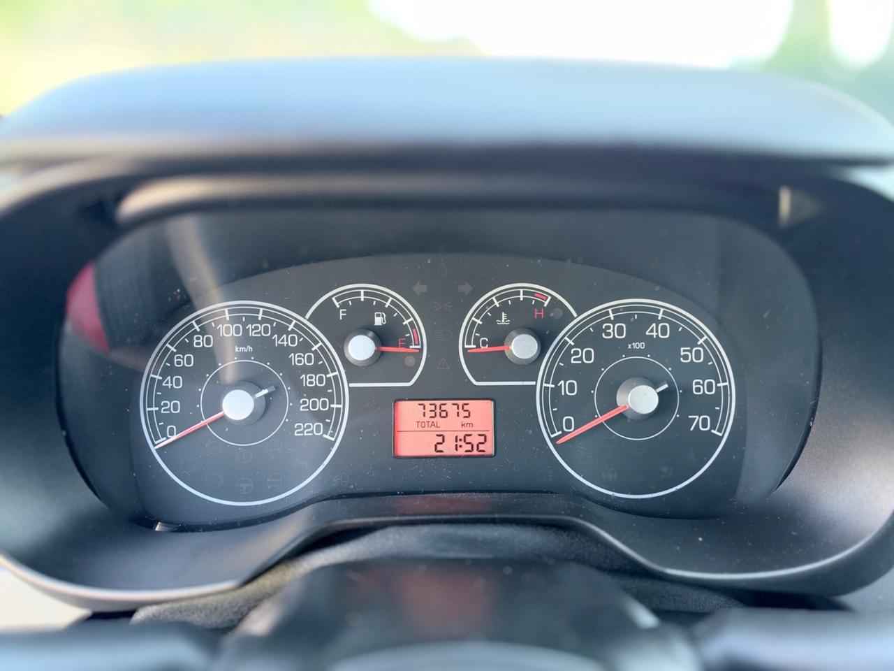 FIAT GRANDE PUNTO 1.2 BENZINA 5 PORTE GARANZIA 12 MESI