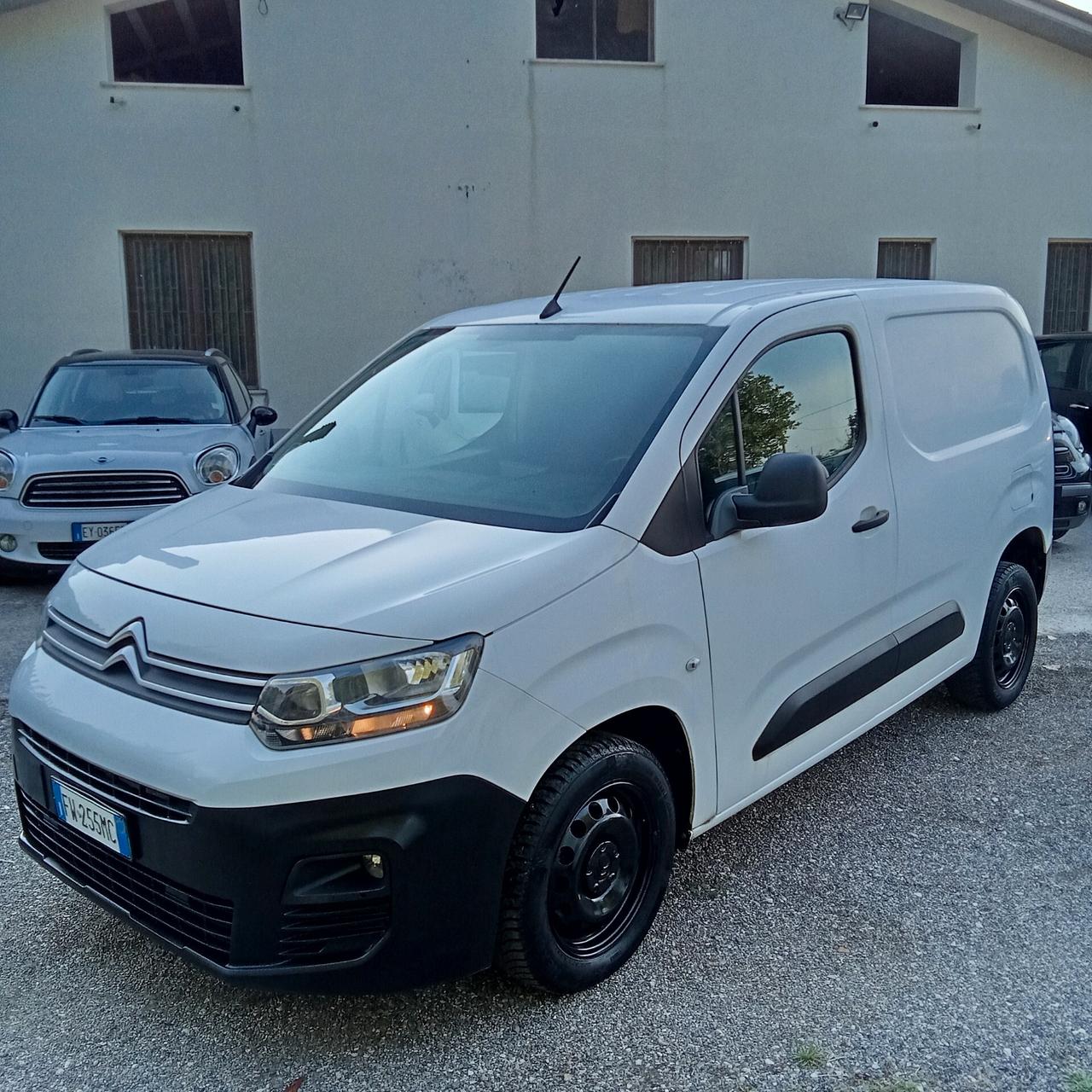 Citroen Berlingo BlueHDi 75 Van 3 posti 019
