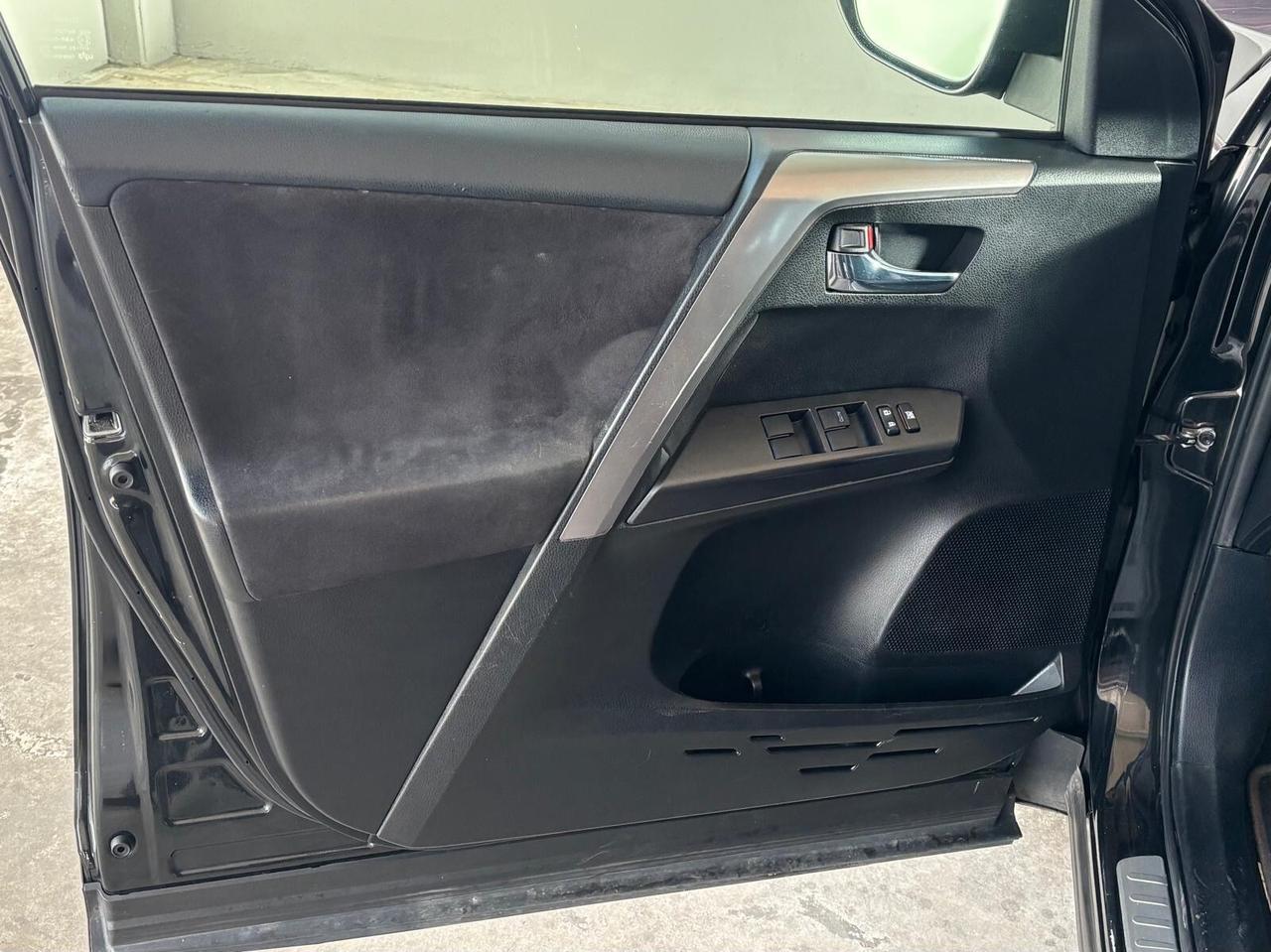 Toyota RAV 4 RAV4 2.0 D-4D 2WD Lounge