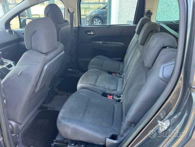 Peugeot 5008 Active 7 POSTI