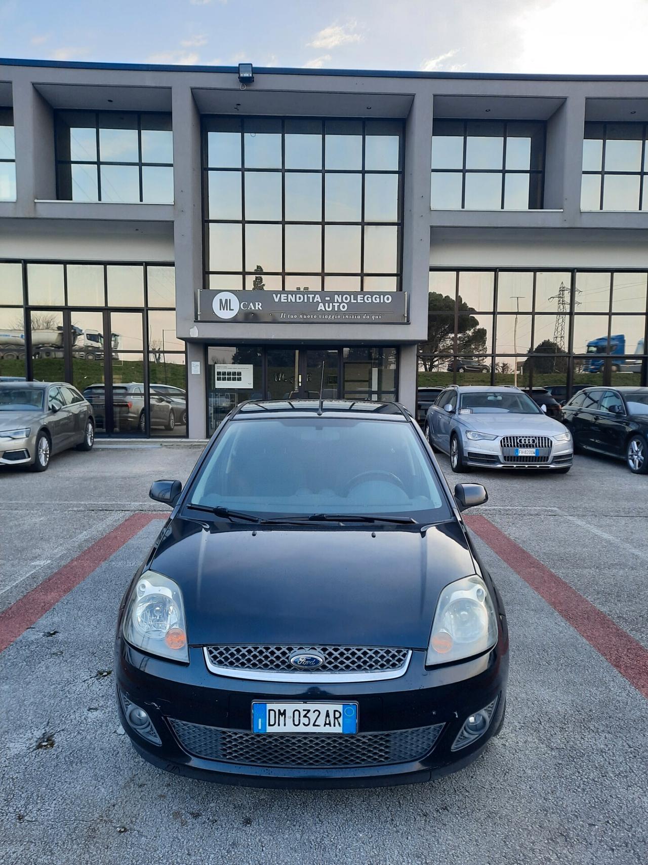 Ford Fiesta 1.4 TDCi 5p. Ghia UNICO.PRO