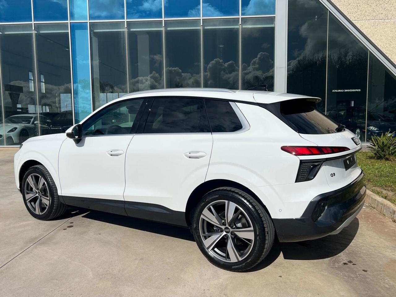 Audi Q3 TDI 150Cv S tronic Business Advanced- possibilità noleggio no scoring