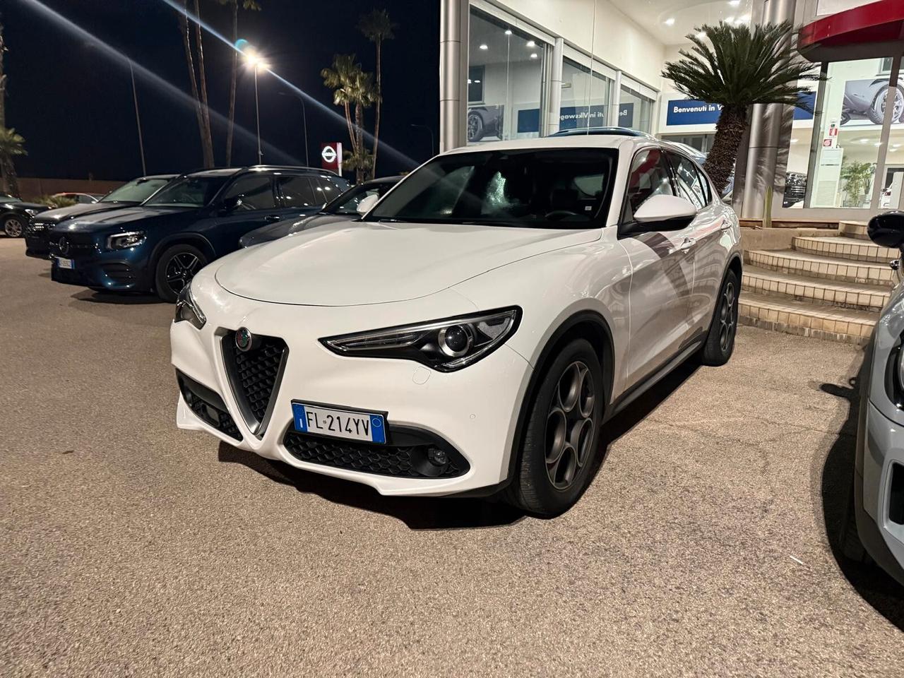 Alfa Romeo Stelvio 2.2 Turbodiesel 180 CV AT8 RWD Super