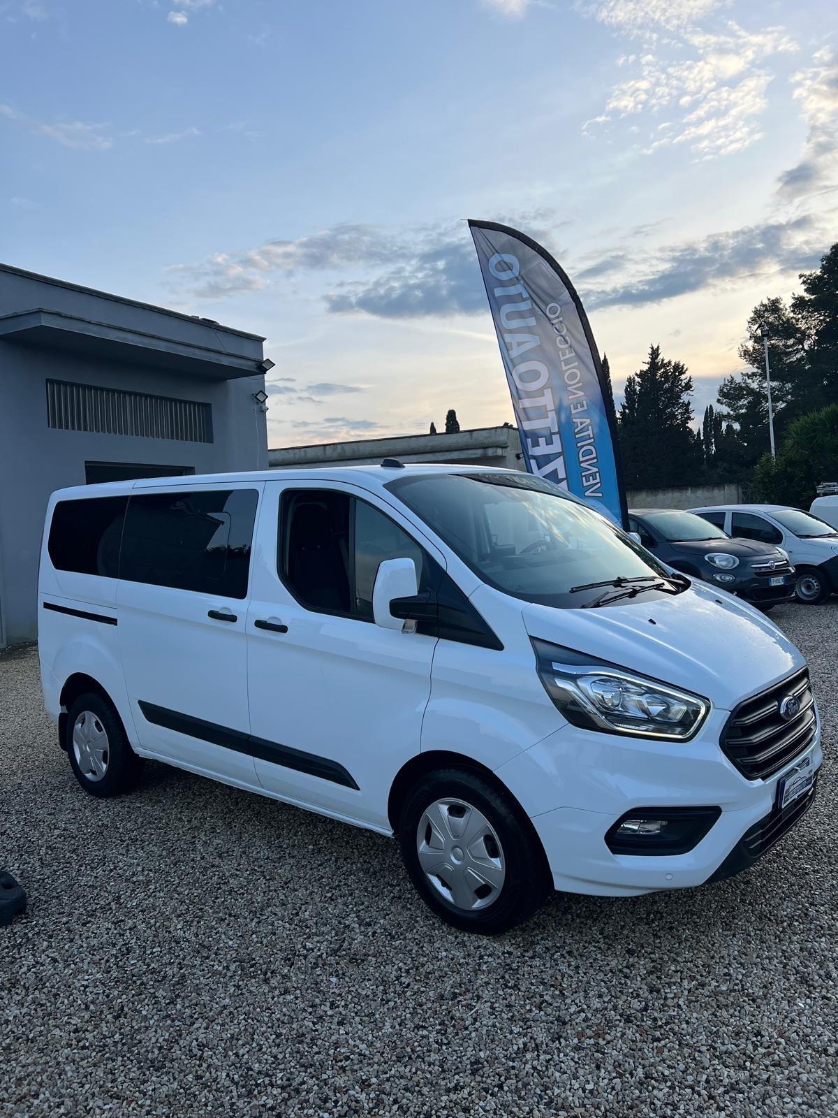 Ford Transit Custom 9 posti 2021 iva deducibile