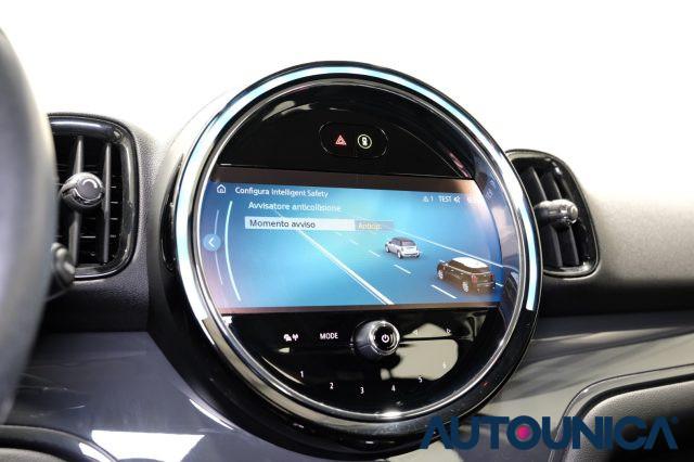 MINI Countryman 1.5 COOPER ESSENTIAL AUTOMATICA