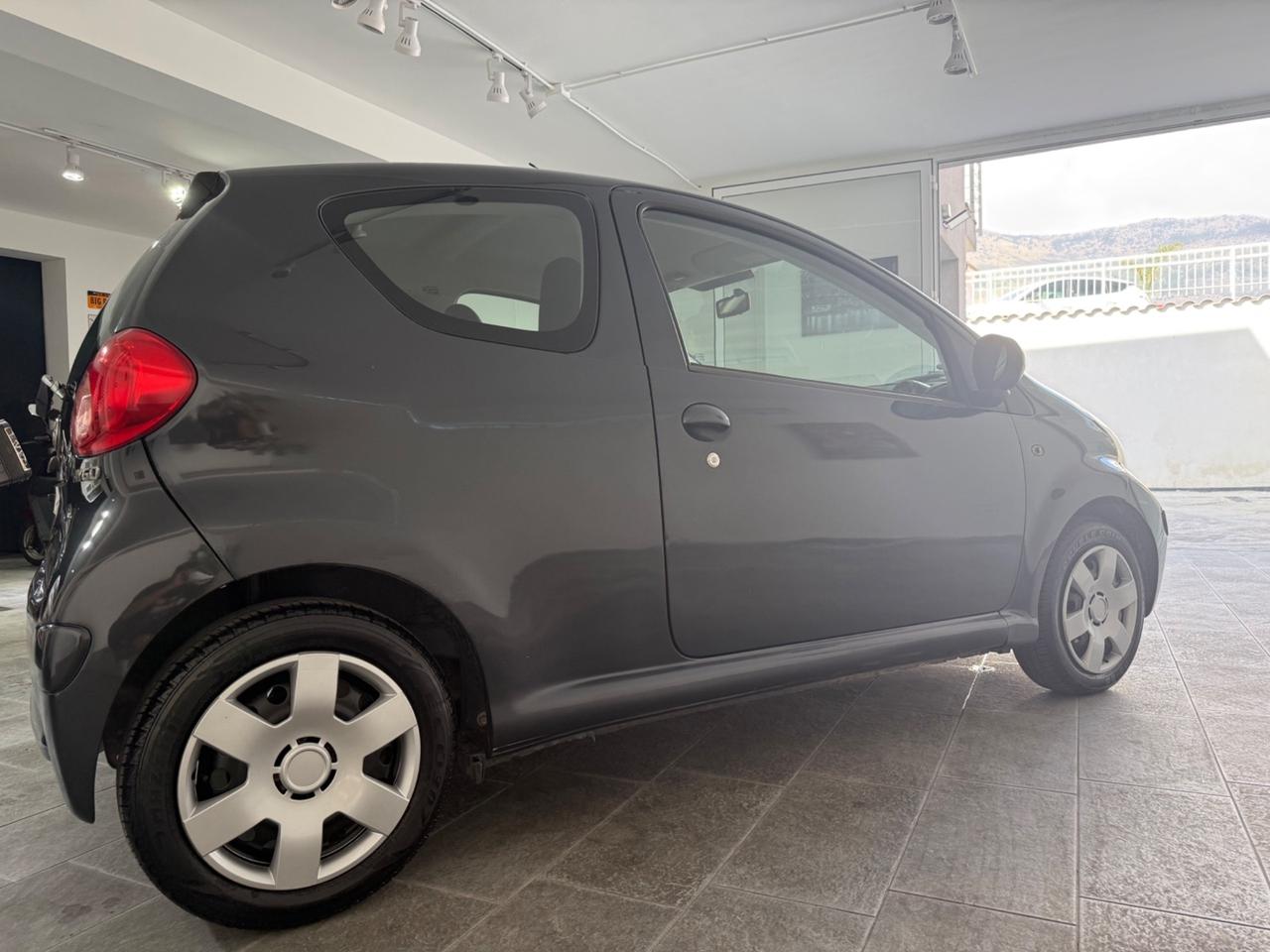 Toyota Aygo 1.0 12V VVT-i 3 porte Sol