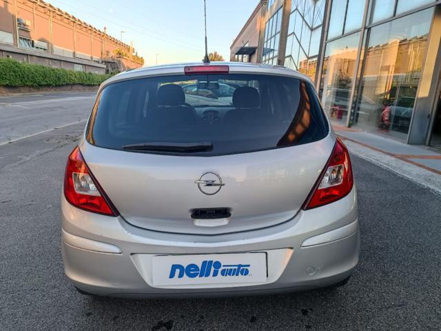 OPEL Corsa 1.2 5 porte Club