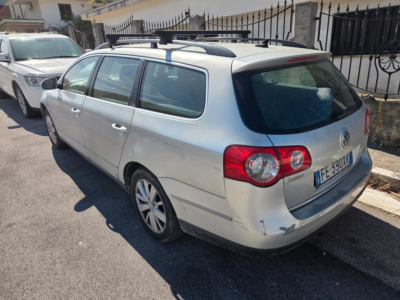 Volkswagen Passat 1.4 16V TSI Comf. EcoFuel DSG - LEGGI