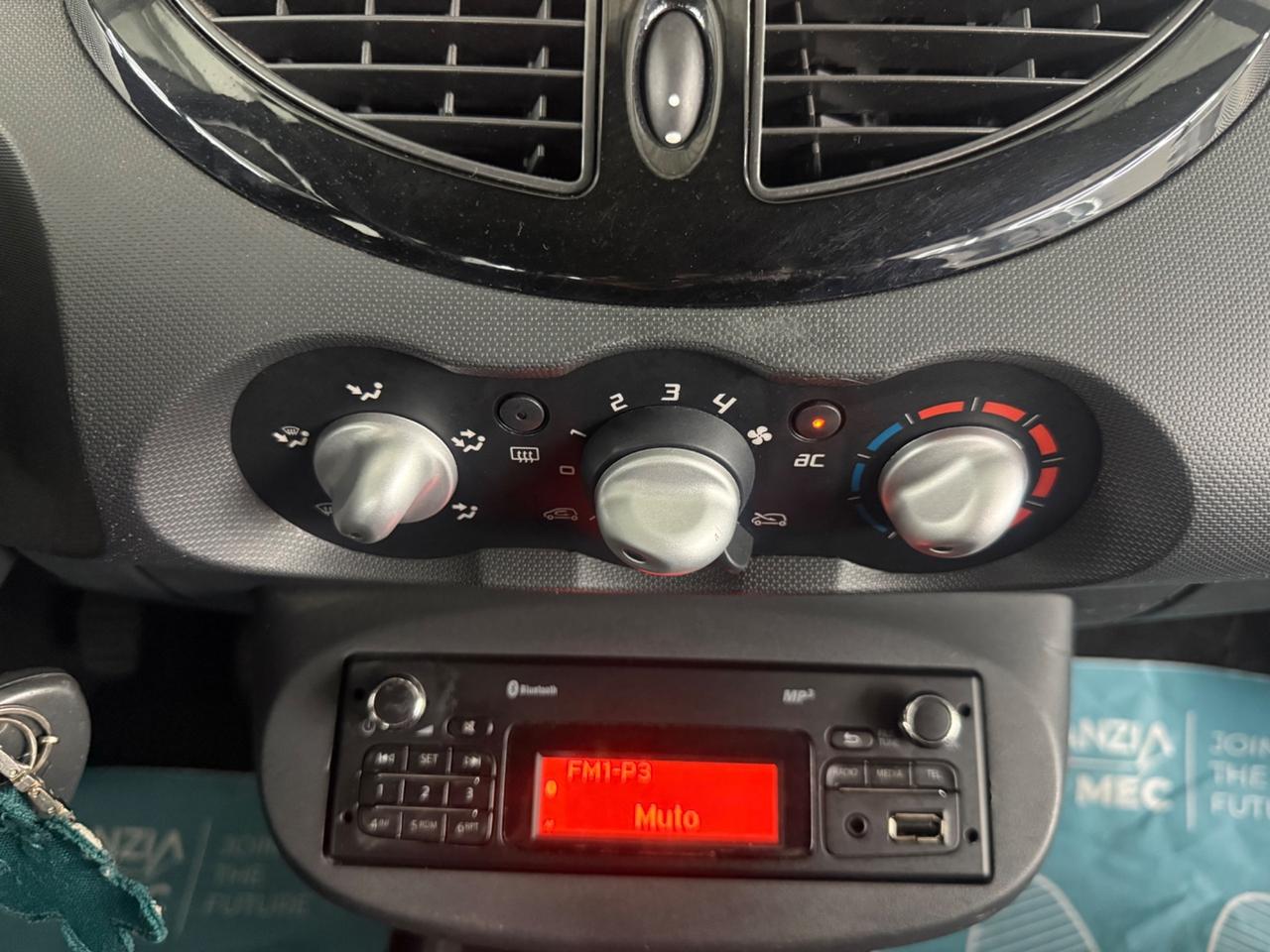 Renault Twingo 75cv No paga bollo Rate Senza BUSTA