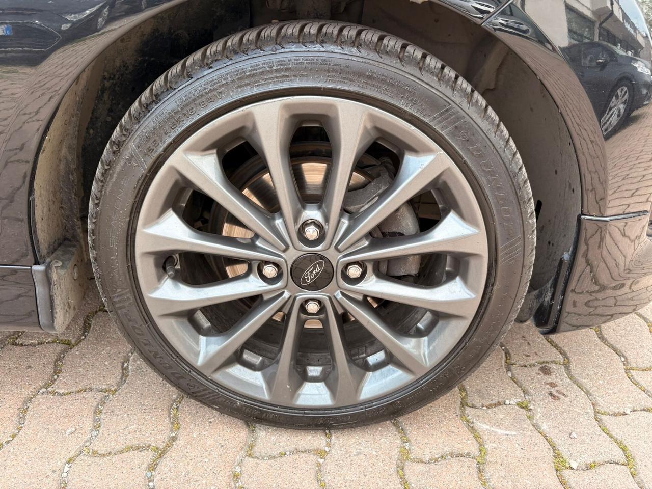 Ford Fiesta 1.5 TDCi 75CV 5 porte ST-Line