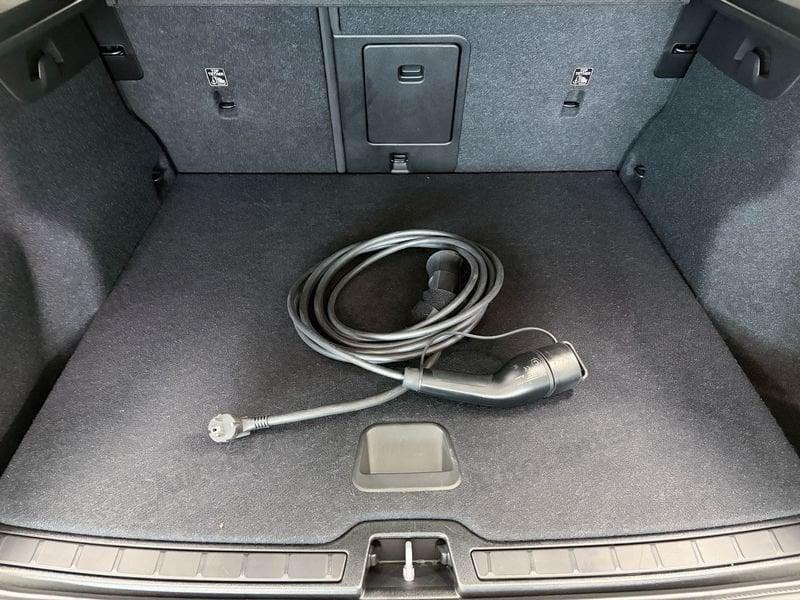 Volvo XC40 T4 PLUG IN CORE AUT