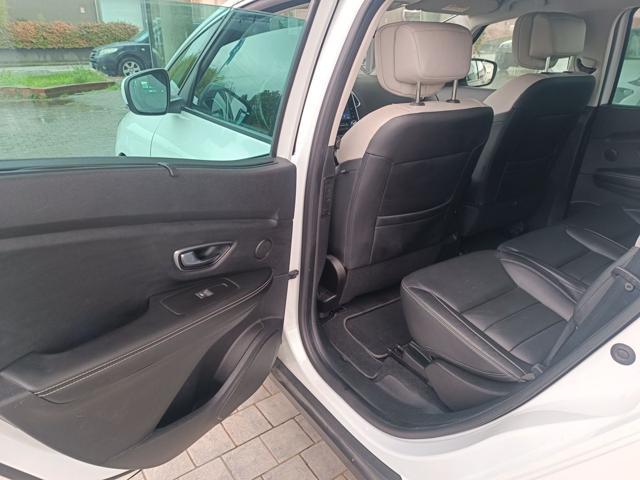 RENAULT Scenic Scénic Blue dCi 120 CV EDC CON ADATTAMENTO
