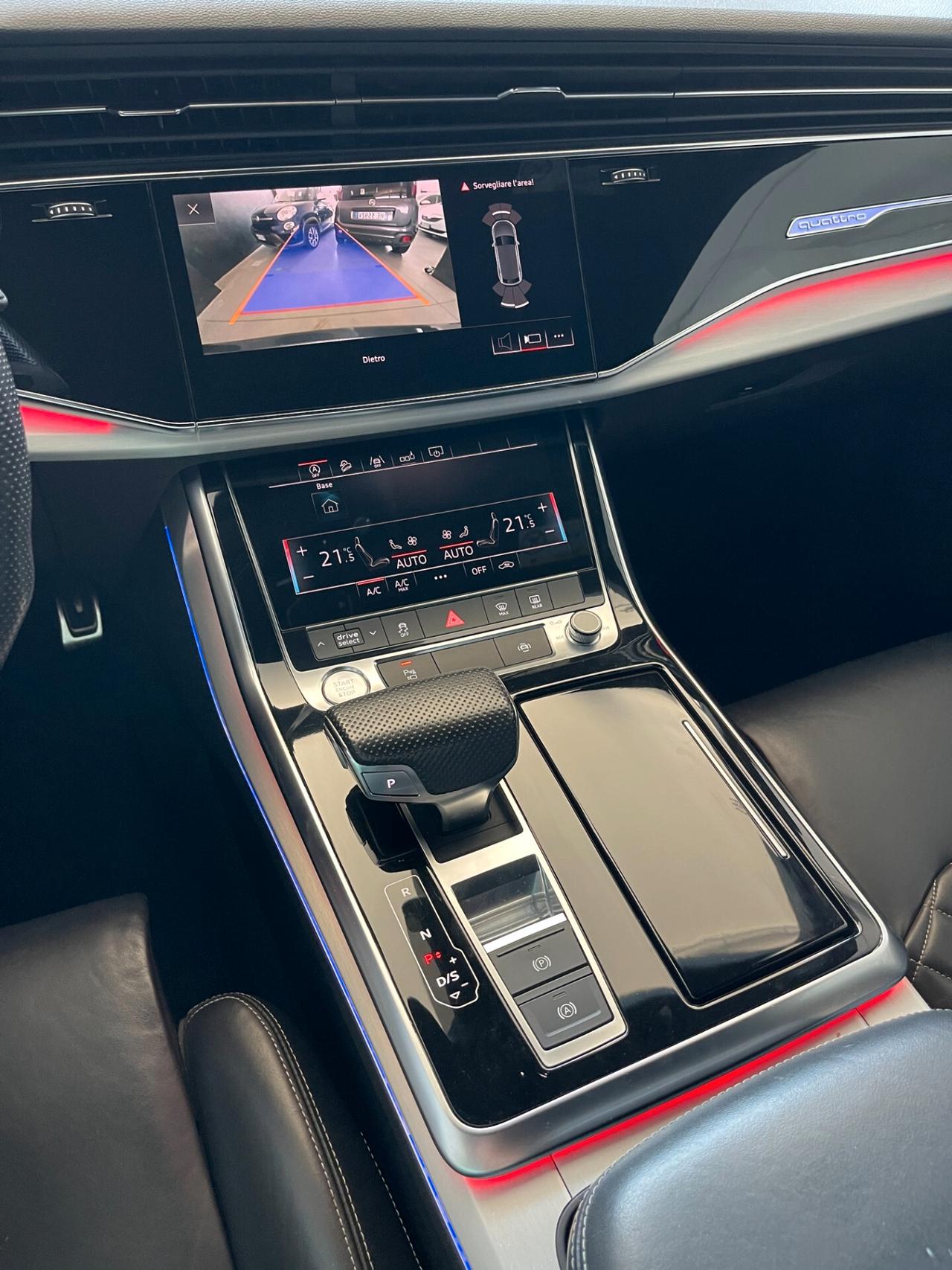 Audi Q8 50 TDI Mild Hybrid S Line Edition Identity Black