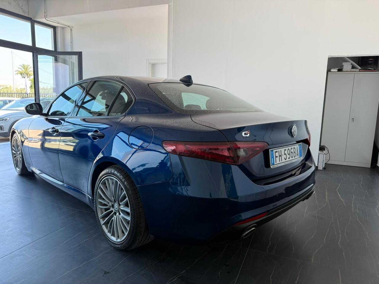 Alfa Romeo Giulia 2.2 Turbodiesel 180 CV AT8 Business Sport Launch Ed.