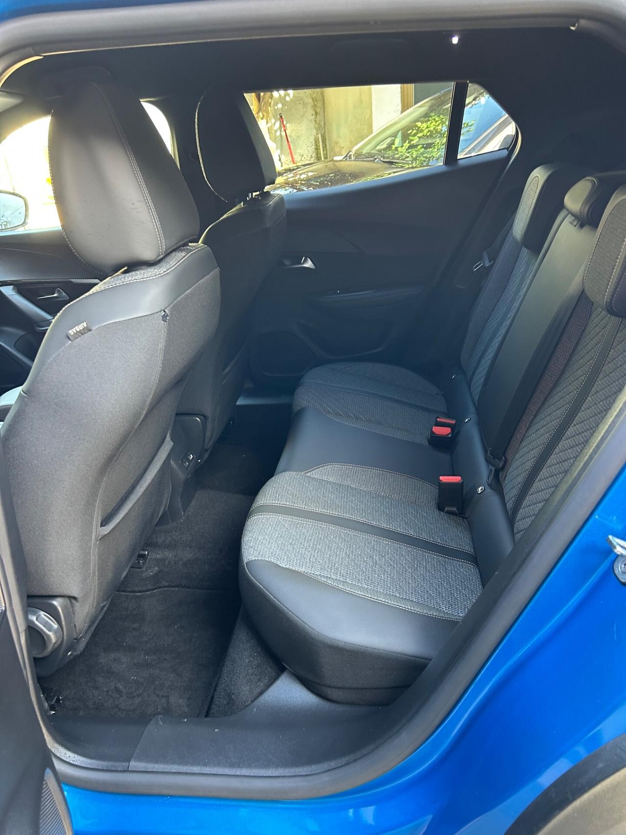 Peugeot 2008 BlueHDi 130 S&S EAT8 Allure Pack