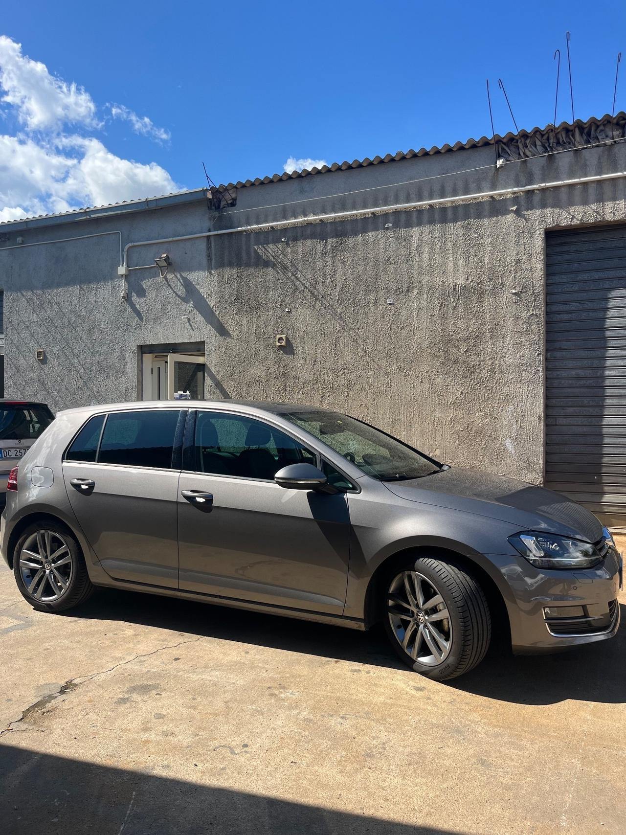Volkswagen Golf 2.0 TDI DSG 5p. Highline BlueMotion Technology