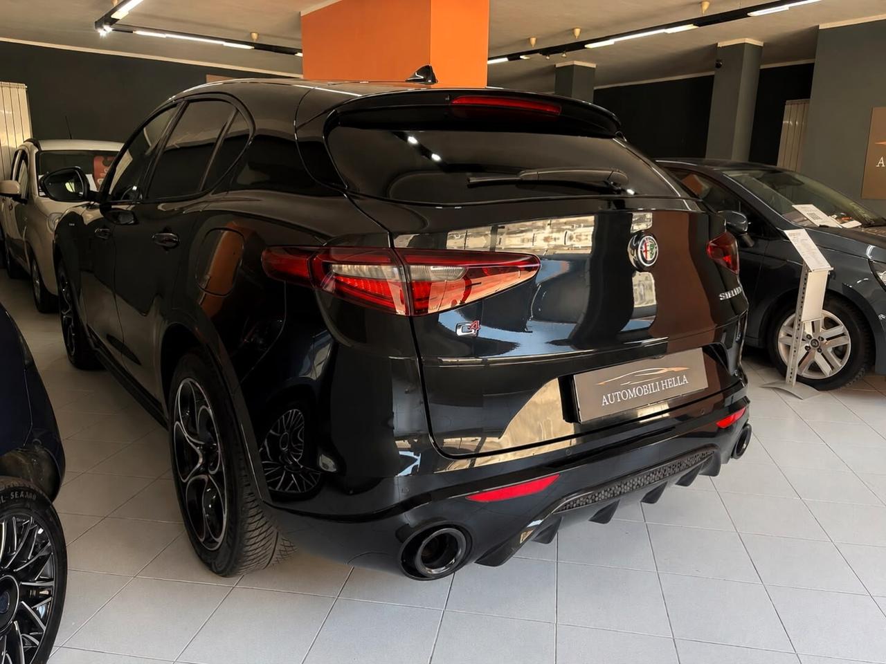 Alfa Romeo Stelvio Veloce Nero vulcano Total black