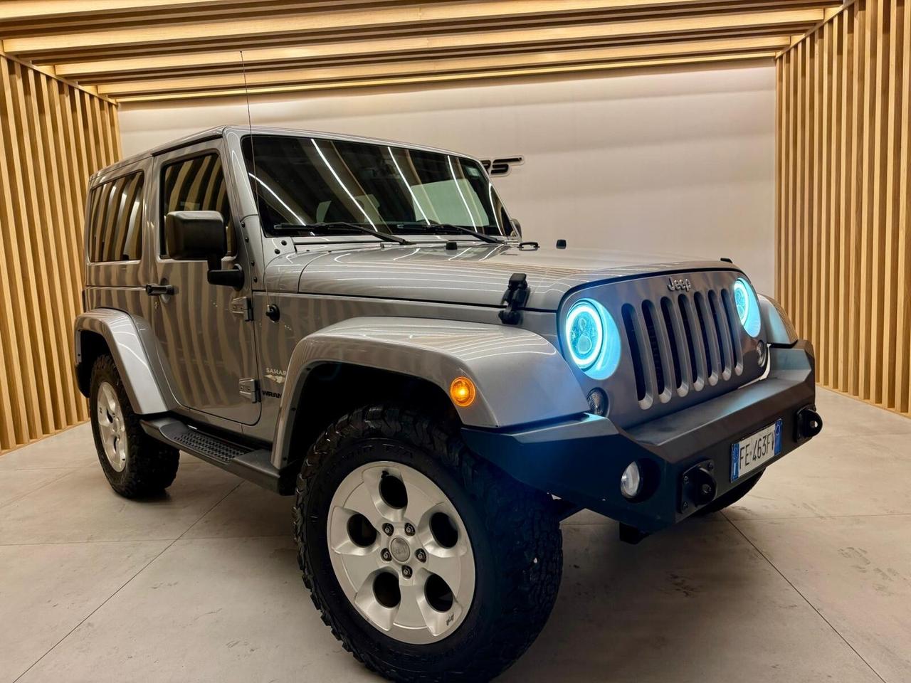Jeep Wrangler 2.8 CRD SAHARA UNLIMITED PARI AL NUOVO restilyng