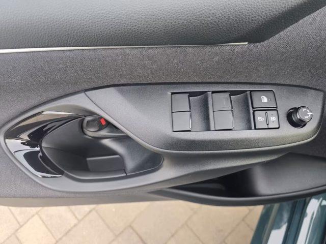 TOYOTA Yaris 1.5 Hybrid Style - NAVI CAMERA LED PDC