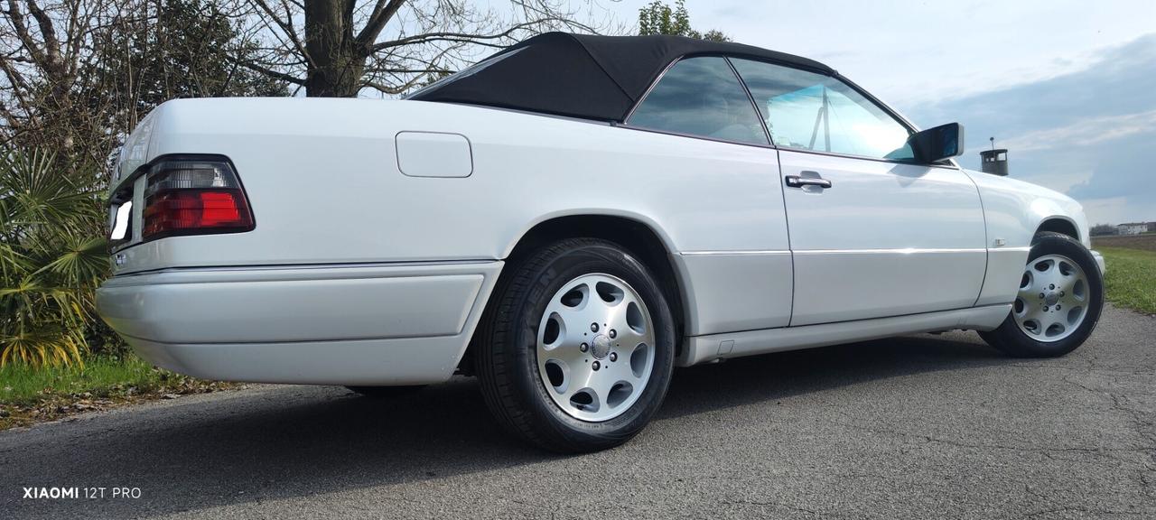 Mercedes-benz E 200 CABRIO (Mosca bianca)