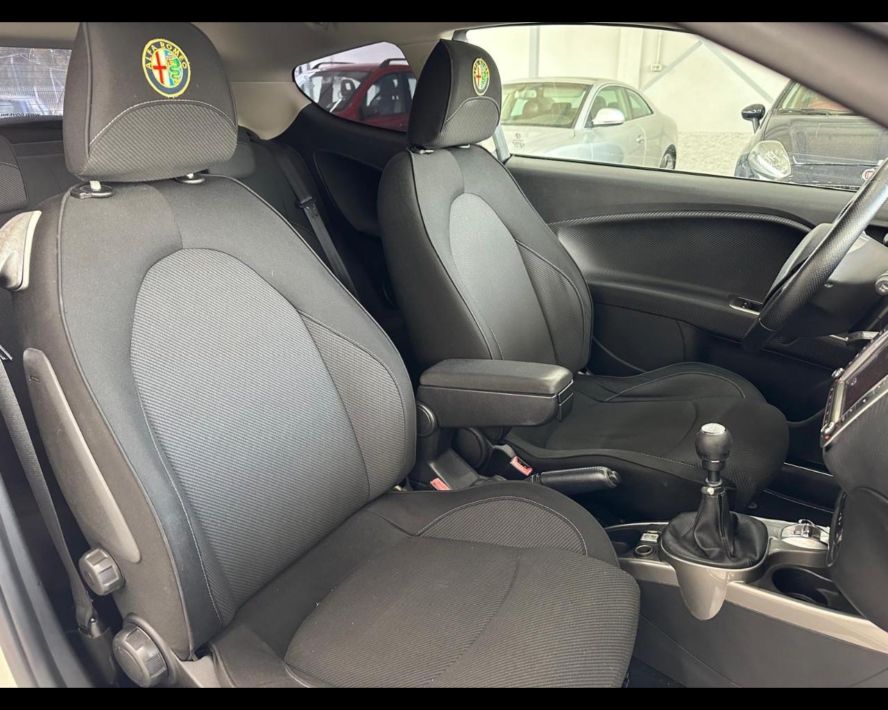 ALFA ROMEO MiTo - MiTo 1.4 T 155 CV Distinctive Sport Pack