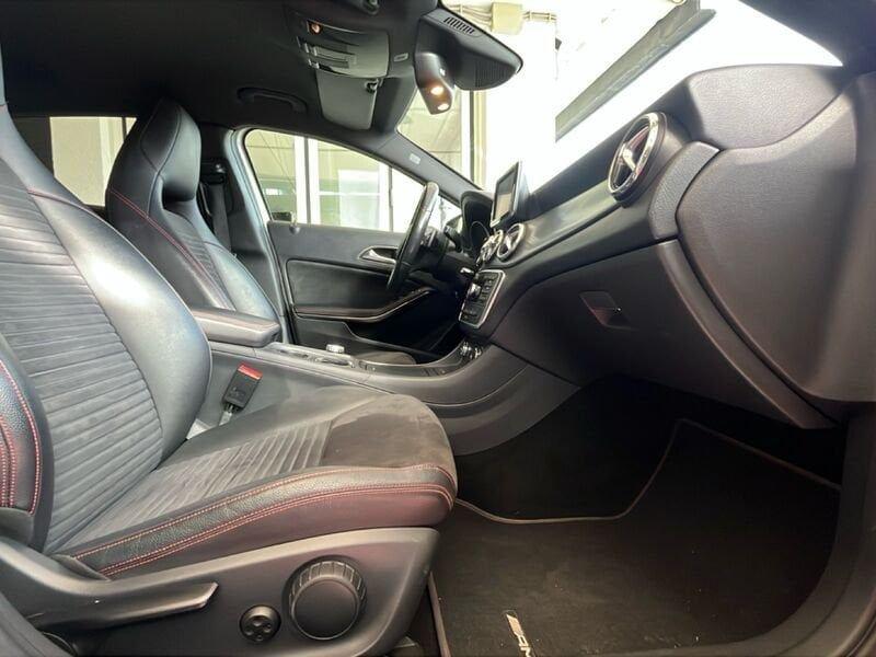 Mercedes-Benz GLA 200 CDI AUTOMATIC Premium