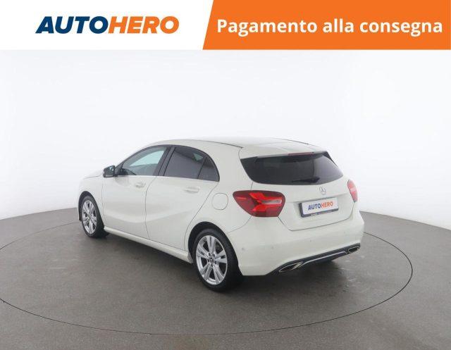 MERCEDES-BENZ A 200 Sport