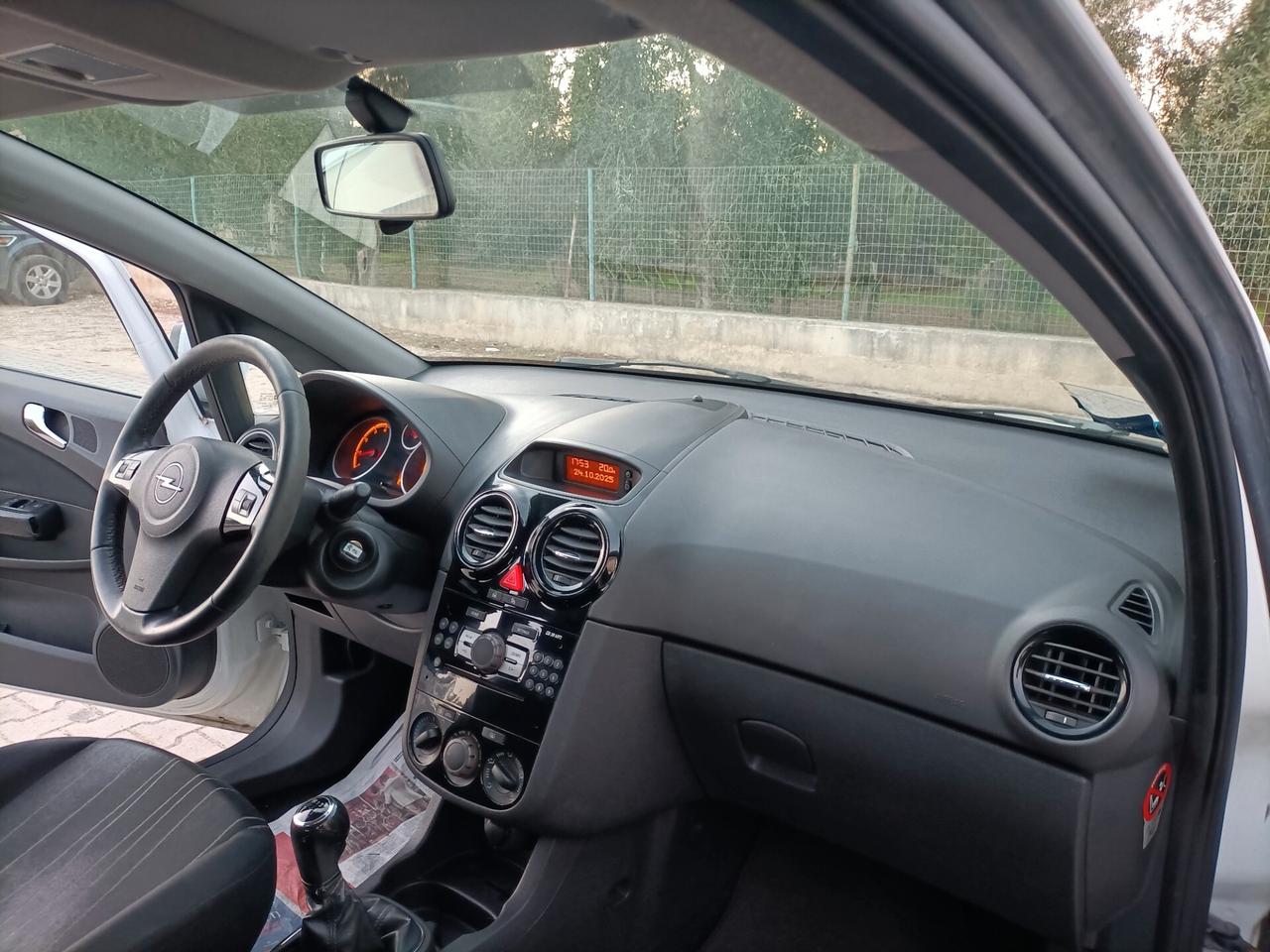 Opel Corsa 1.2 80CV 5 p. GPL-TECH Edition