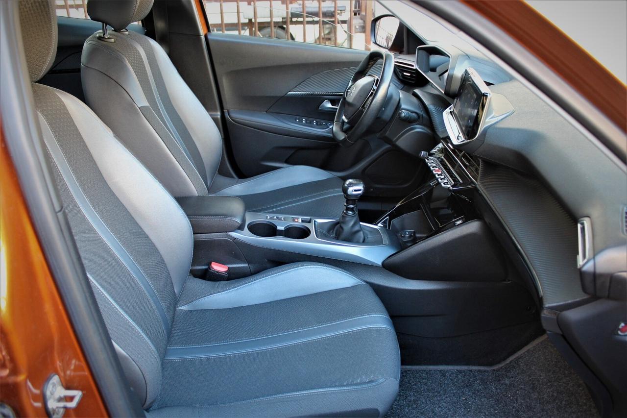 Peugeot 2008 PureTech 100 S&S Allure Pack