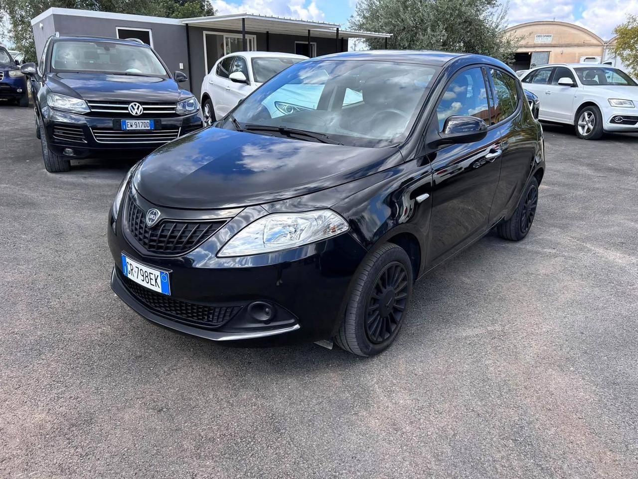Lancia Ypsilon 1.0 FireFly 5 porte S&S Hybrid UnYca