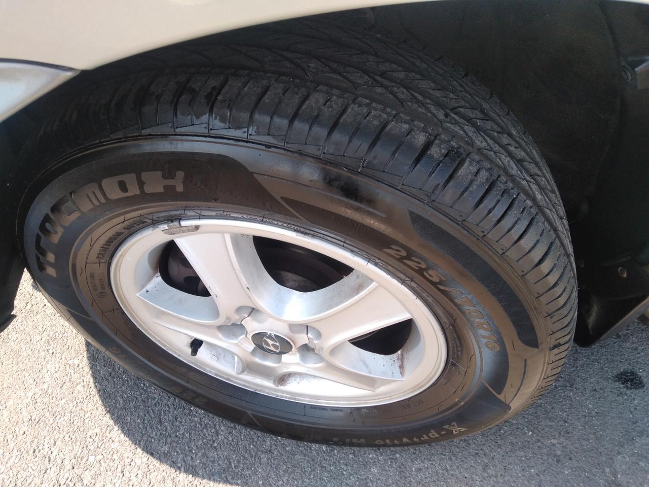 Hyundai Santa Fe 2.0 CRDi 125cv TD VGT 4WD Dynamic x neopatentati