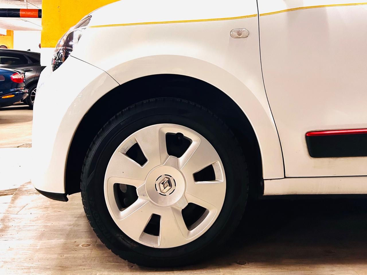 RENAULT TWINGO SCe BIANCA 1.0 BENZINA CON SOLI 40.219 KM.
