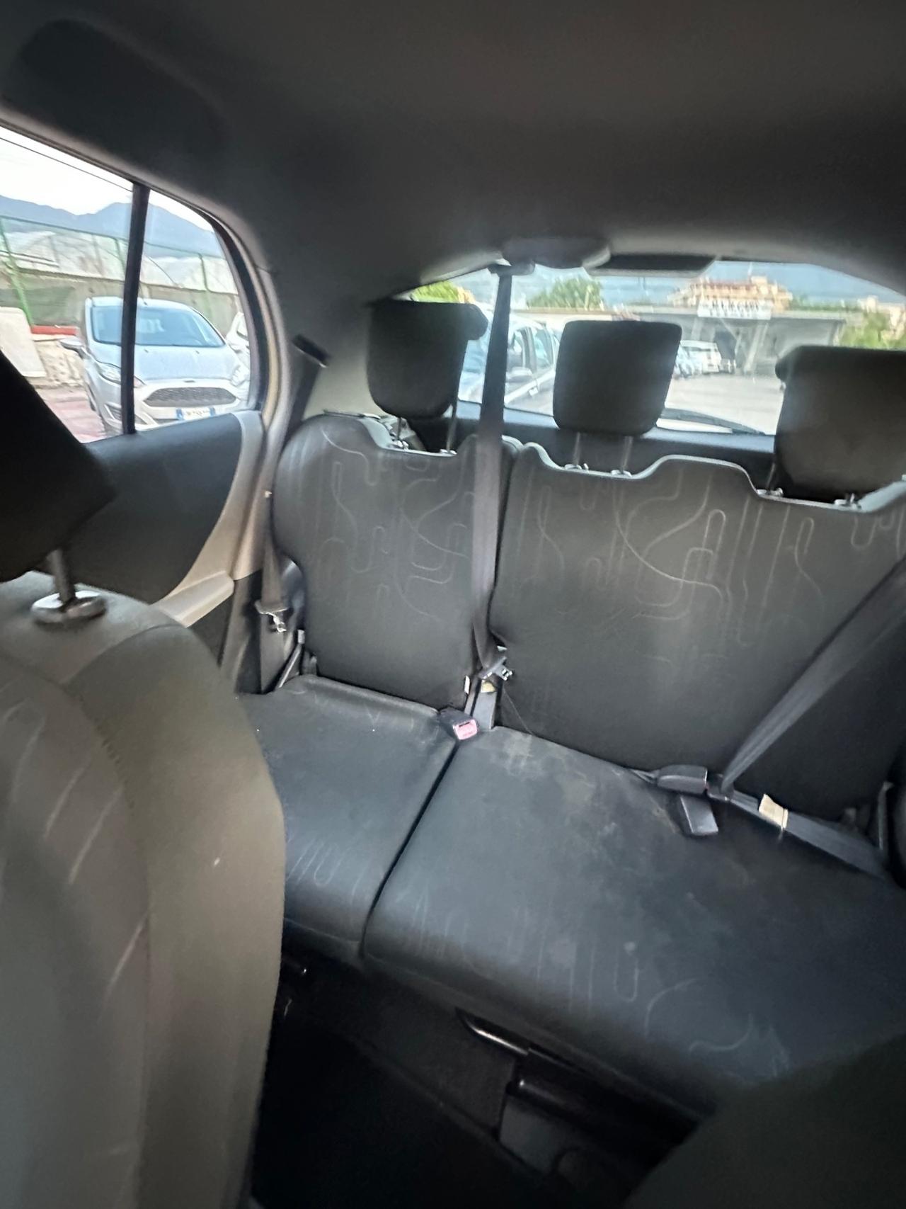 Toyota Yaris 1.0 5 porte Now