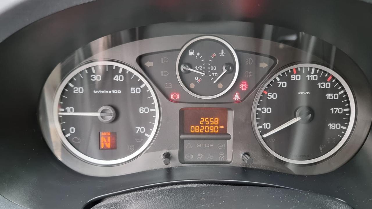 Peugeot Partner Parter trasporto disabili