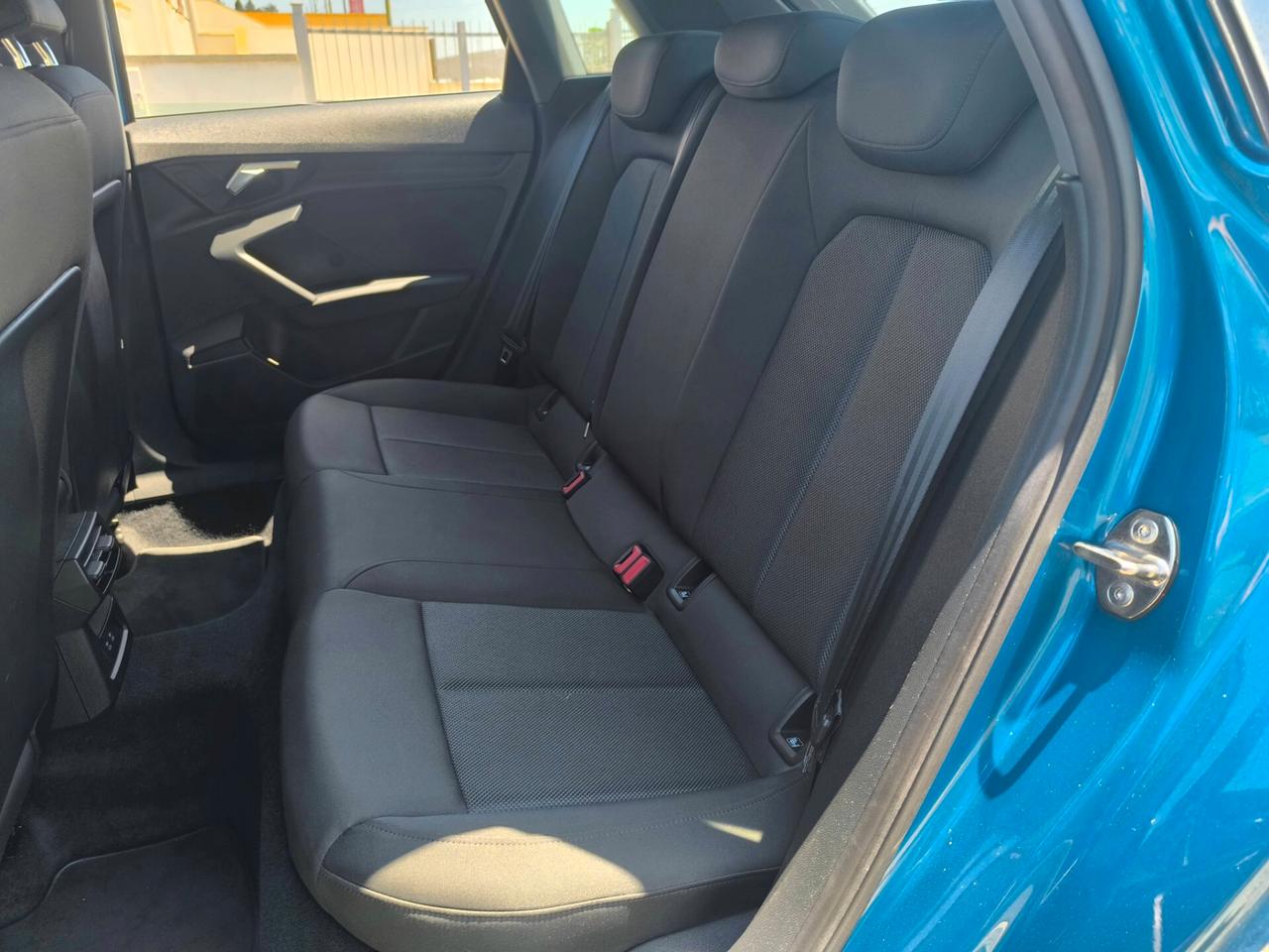 AUDI A3 30 TDI S TRONIC BUSINESS ADVANCED NAV/MATRIX/RETRO