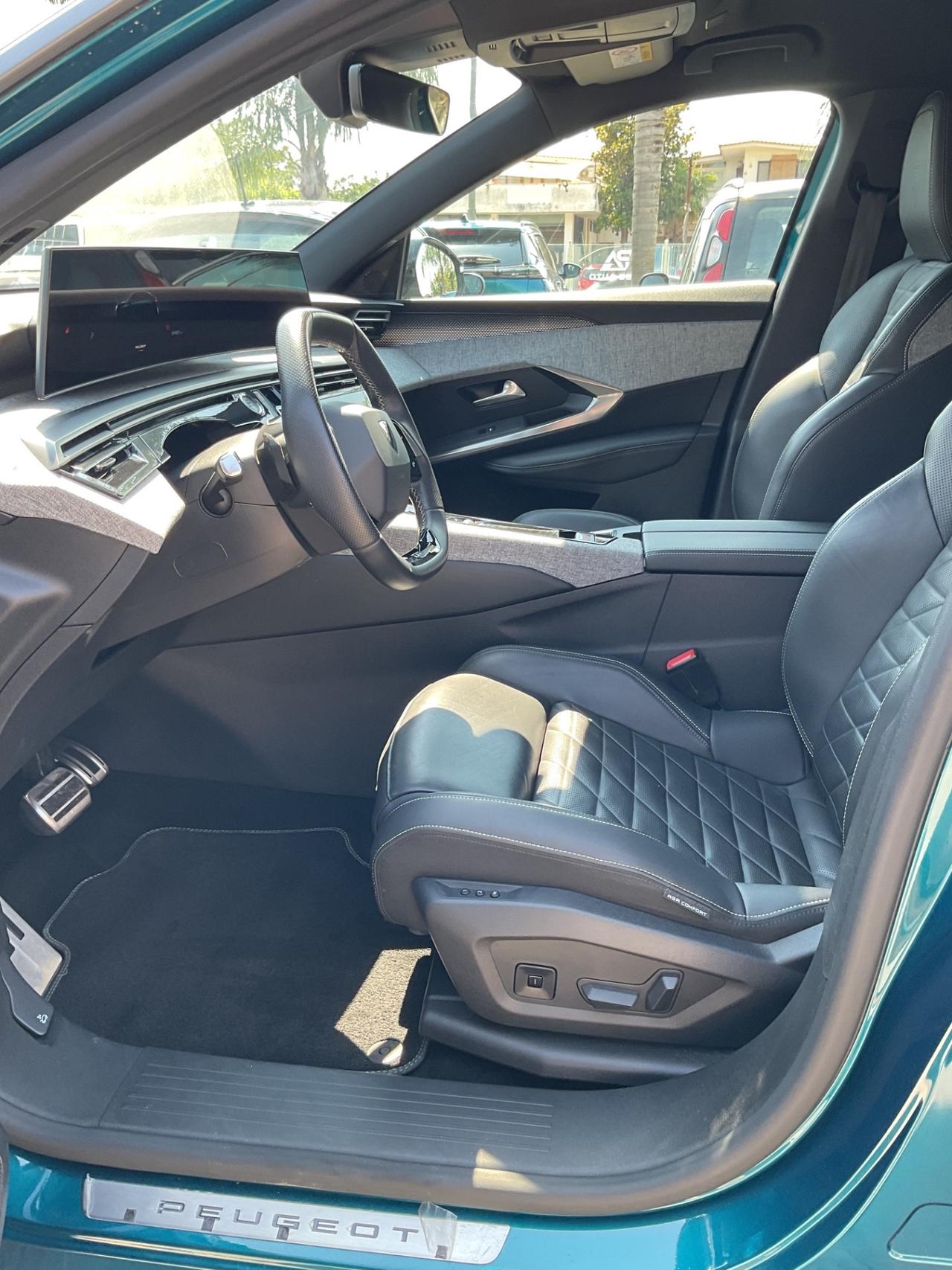 Peugeot 3008 Hybrid 136 e-DCS6 GT