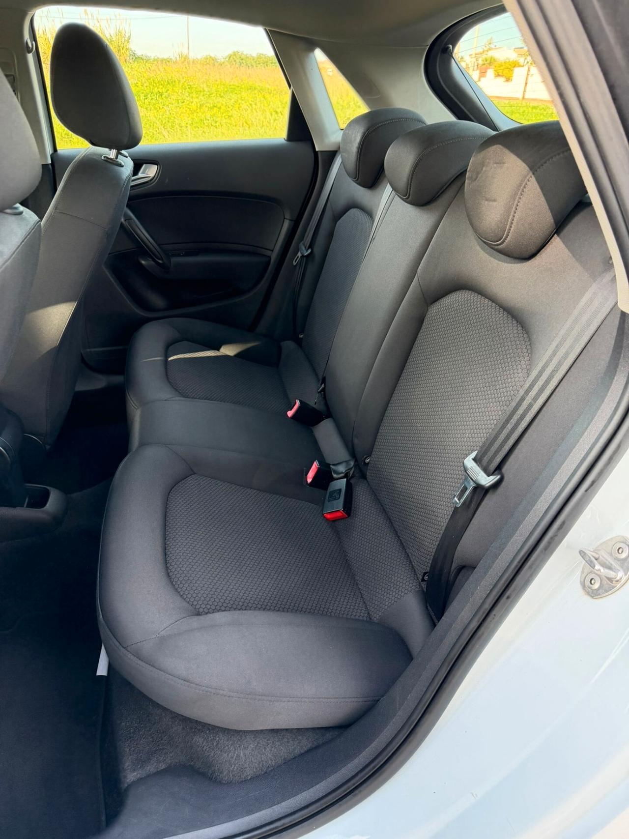 Audi A1 1.6 TDI S tronic line edition