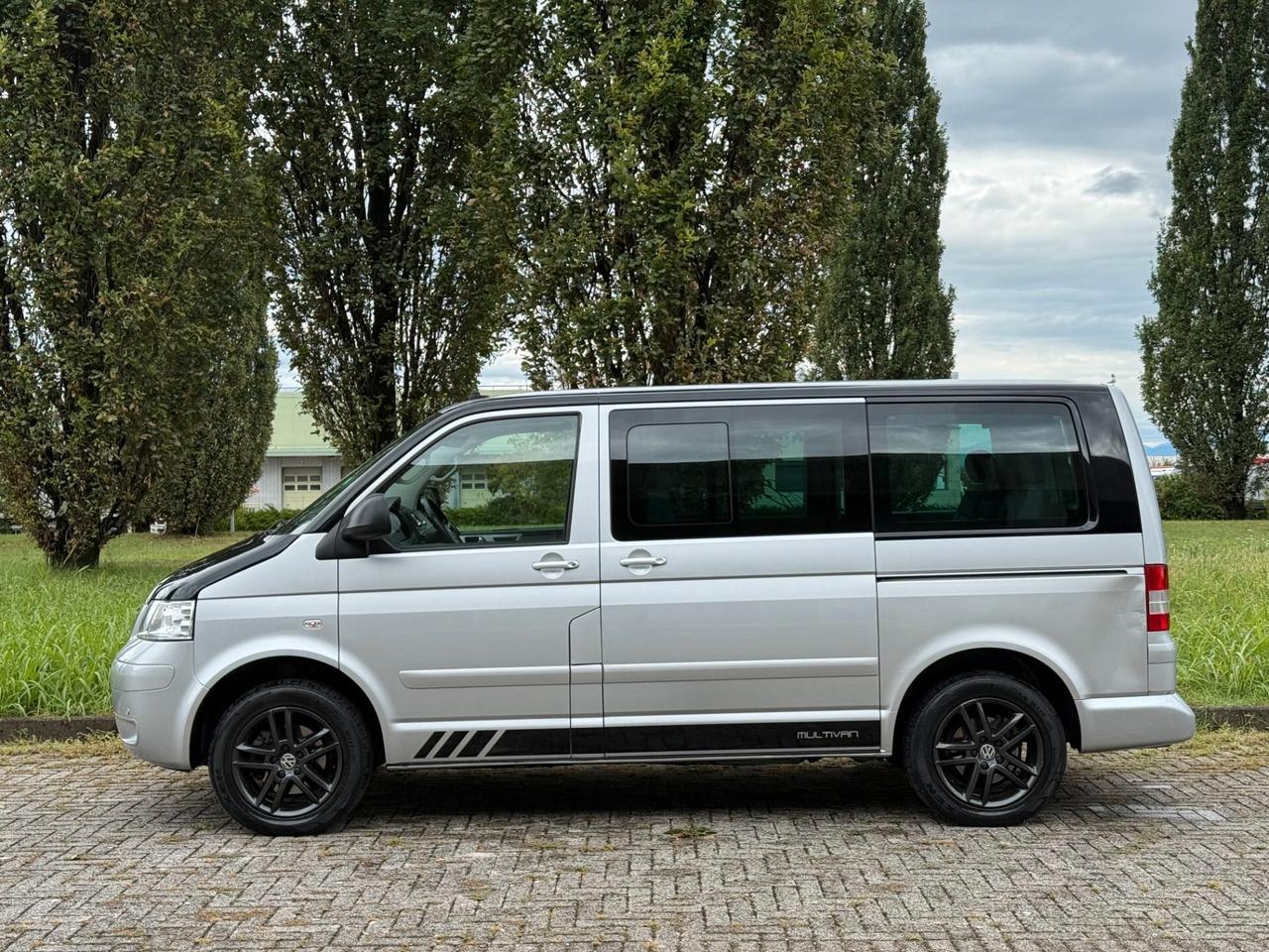 Volkswagen Multivan 2.5 TDI/174CV 4motion Highline